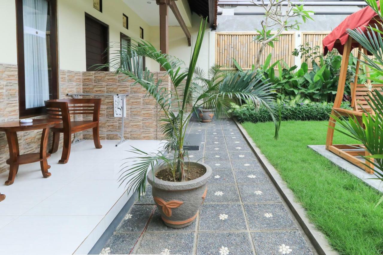Prasada Guesthouse Canggu Extérieur photo